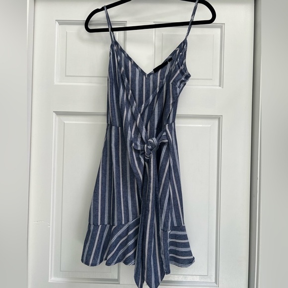 Blue stripped mini with flutter bottom. - Picture 1 of 4